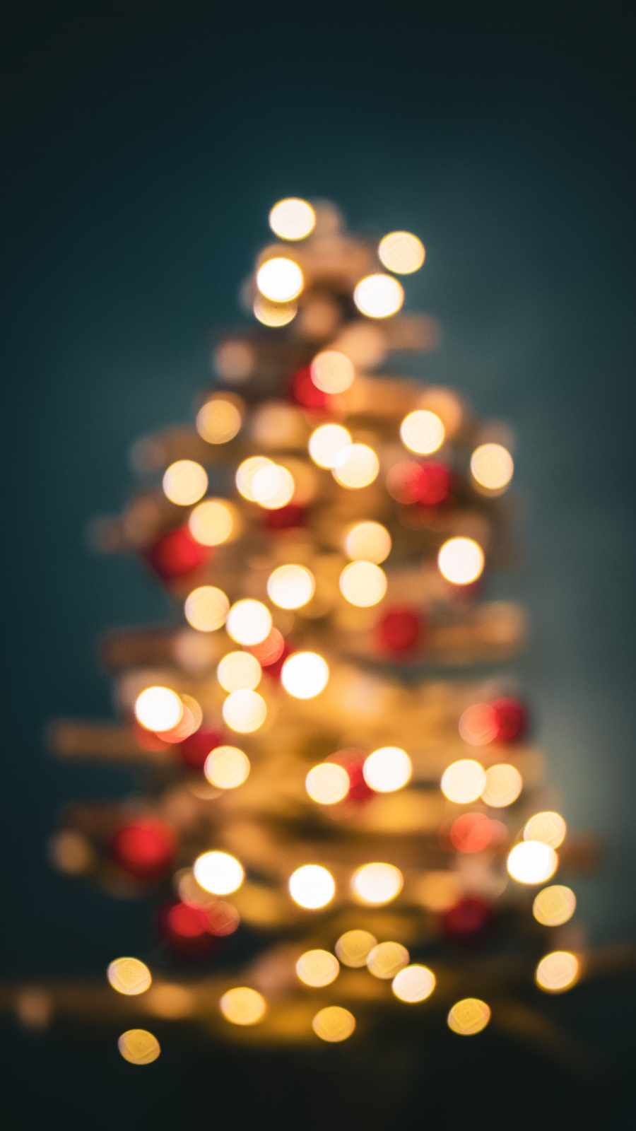 Bokeh Christmas Tree iPhone Wallpaper